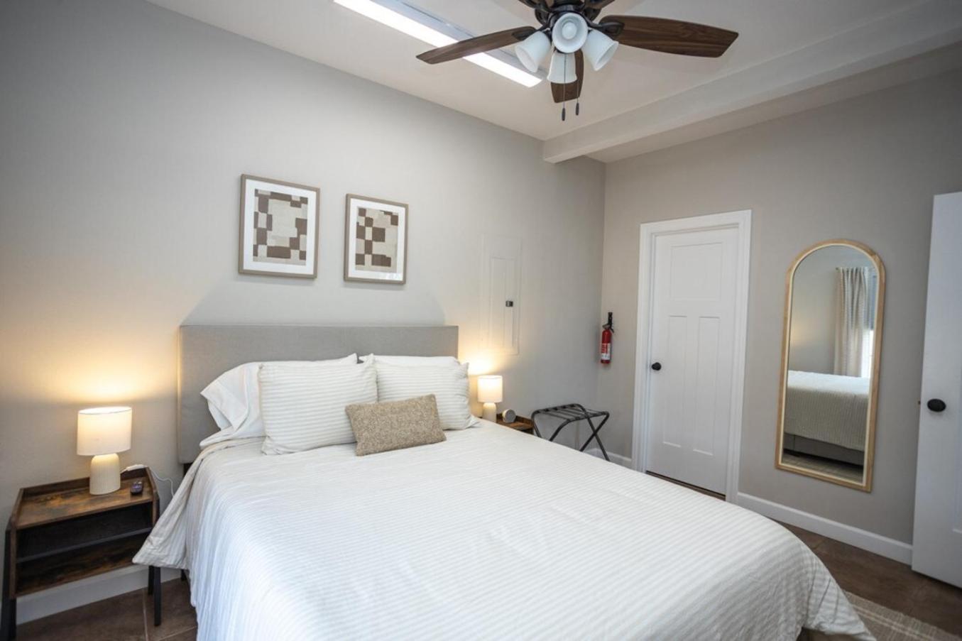Tiny Home With Hot Tub Near Ft Leonard Wood! Waynesville Esterno foto