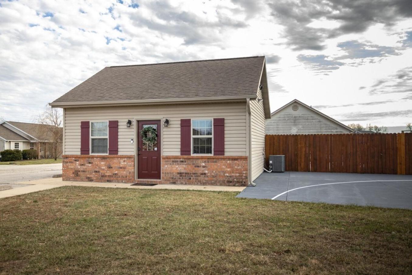 Tiny Home With Hot Tub Near Ft Leonard Wood! Waynesville Esterno foto